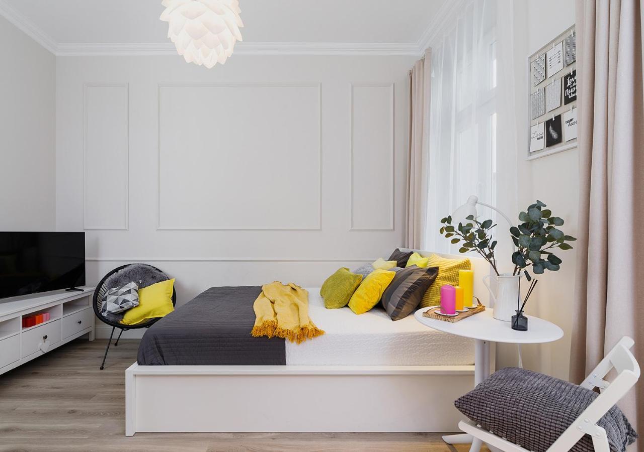 Aurora Apartments - Old Town Krasków Rom bilde